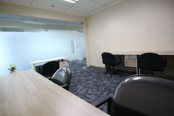 Sewa Kantor Service Office unit H